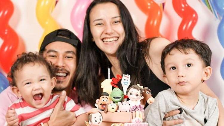 Anak-anak Dahlia Poland