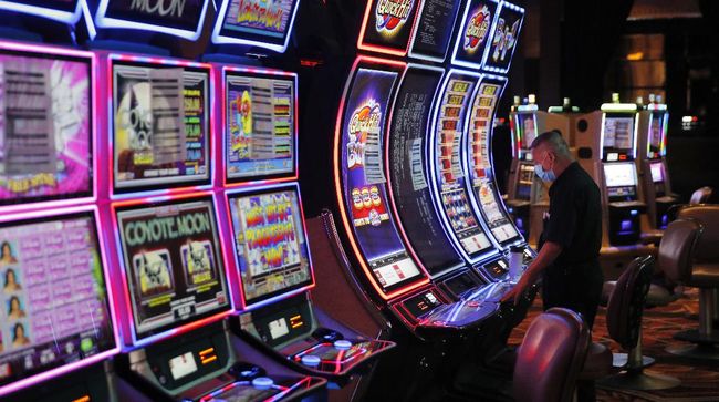 Salah satu hotel kasino di Las Vegas bakal membuat areanya bebas asap rokok saat dibuka kembali pada 30 September mendatang.