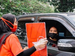 Restoran Belum Buka, Tapi Kini Kamu Bisa Makan Ramen dan Steak Enak di Mobil