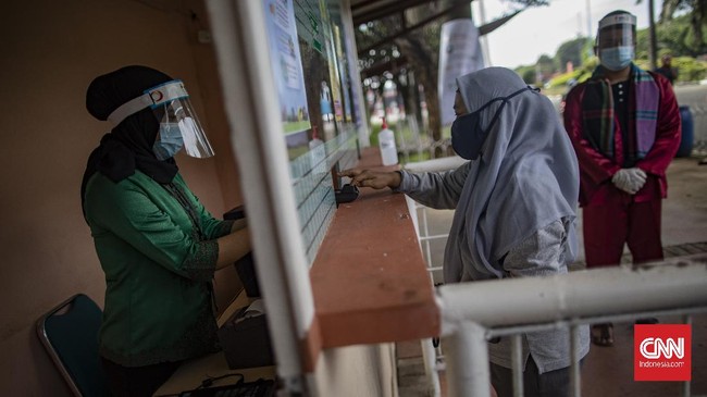 Klinik demam dikhususkan untuk daerah yang tidak bisa mengakses rumah sakit atau memiliki keterbatasan alat rapid test antigen/swab test.