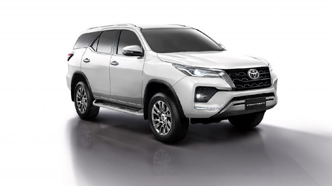 Penilaian ASEAN NCAP pada uji tabrak Fortuner facelift dilakukan berdasarkan pikap Hilux, bukan diuji secara langsung.