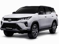 SUV Fortuner Meluncur, Tenaga Besar dan Varian Baru Legender