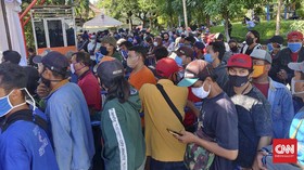 Jokowi Ingin TNI Tangani RS Darurat di Surabaya