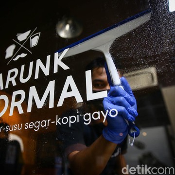 img-title Warunk Upnormal Ramai Dibicarakan karena Gerai Sepi dan Banyak yang Tutup, Siapa Pemiliknya?