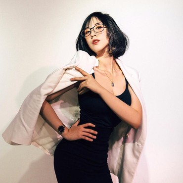 Larissa Rochefort, Cosplayer Seksi yang Jago Bikin Gamer Gregetan