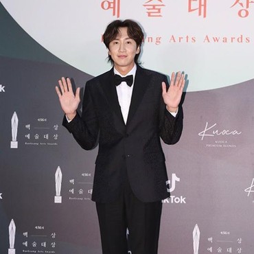 Lee Kwang Soo Dapat Tawaran Bintangi Drama Korea Fantasi Terbaru
