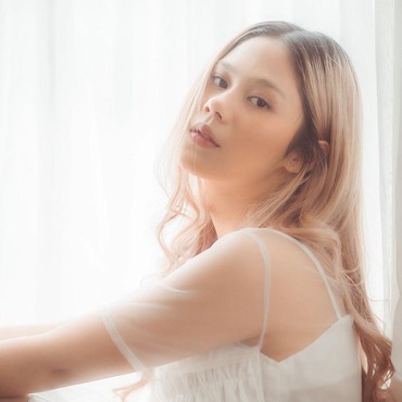 Lirik Lagu Star - Nadin Amizah