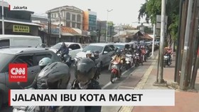 VIDEO: Masuk PSBB Transisi, Jalanan Ibu Kota Kembali Macet