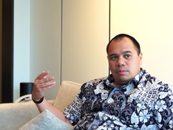 Ponakan Luhut Jadi Ketua Asosiasi Kendaraan Listrik