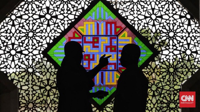 Dalam panduan dari Kemenkes, sejumlah protokol kesehatan bakal diterapkan saat salat Iduladha nanti, di antaranya pengecekan suhu dan jaga jarak.