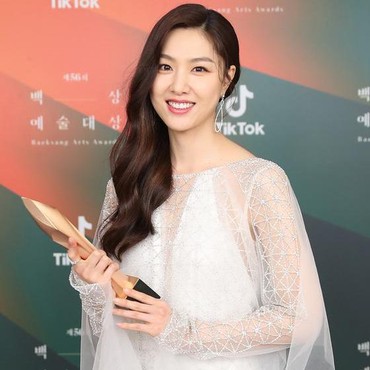 Daftar Lengkap Pemenang Baeksang Arts Awards 2020
