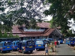Protes Aturan Ganjil-Genap, Sopir Angkot di Ambon Mengadu ke DPRD