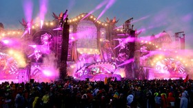 Corona, Festival Musik Dansa Elektronik Terbesar Jadi Online