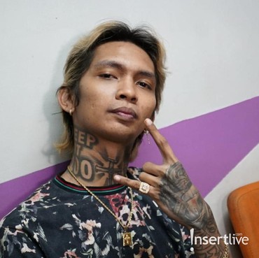 Dinilai Plagiat MV Lay EXO, Young Lex Diserbu Pecinta K-Pop