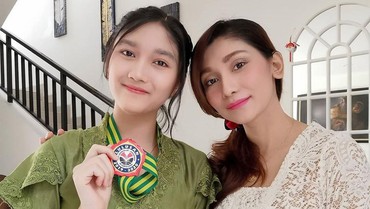 img-title Terungkap, Baby Margaretha Ternyata Punya Anak Gadis