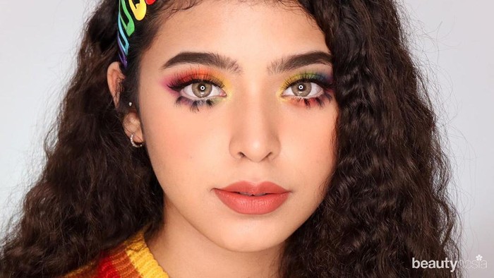 Cute Hingga Seram, 10 Ide Makeup Kreatif ala Beauty Vlogger Jharna Bjagwani