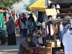 Bukan Trotoar, Ini Cara UMKM Bandung Berdagang Aman Bebas Razia