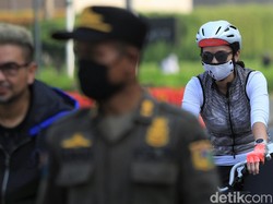 Terasa Engap Saat Gowes? Turunkan Intensitasnya, Bukan Maskernya