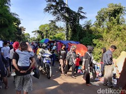 Kembali Dibuka, Pasar Minggu Jatinangor Sumedang Diserbu Warga