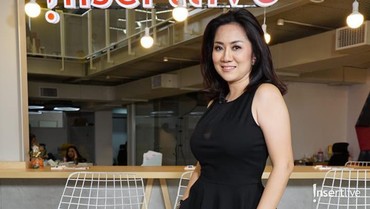 img-title Sebulan Menghilang, Pose Tante Ernie di Ranjang Langsung Jadi Sorotan