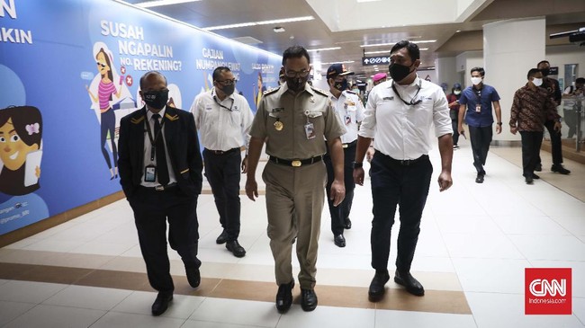 Gubernur DKI Jakarta Anies Baswedan menyebut dalam peringatan HUT RI ke-75 tahun ini, Indonesia kembali diserang oleh musuh.