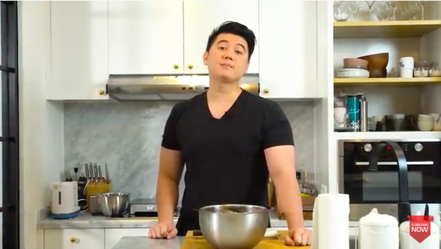 Chef Arnold Ungkap Keterampilan Chef Bersihkan Ikan hingga Kepiting