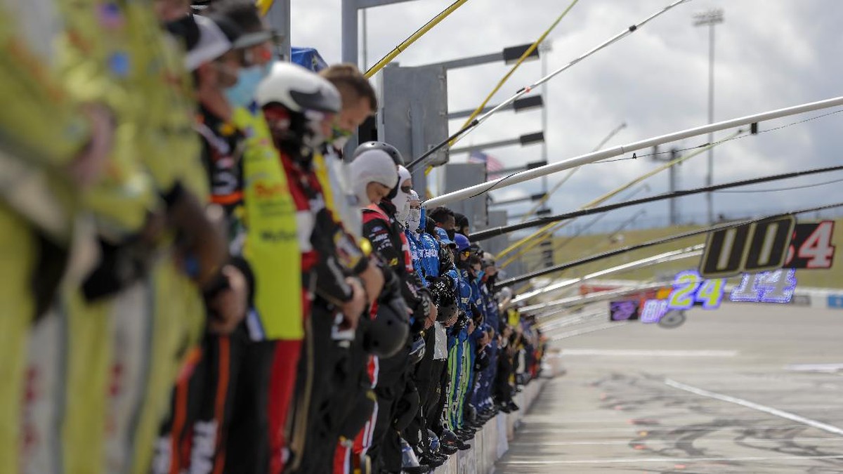 FOTO: Aksi Protes Damai di NASCAR Atlanta