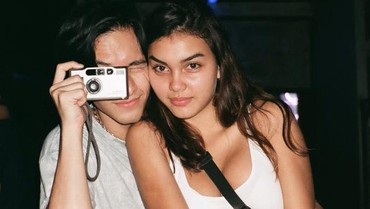 Jefri Nichol Ditempel Mesra Caitlin North Lewis, Netizen Pertanyakan Shenina
