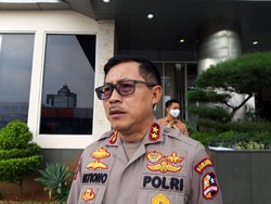 Kakorlantas soal Perpanjangan SIM: Nggak Usah Berdesakan, Semua Kebagian