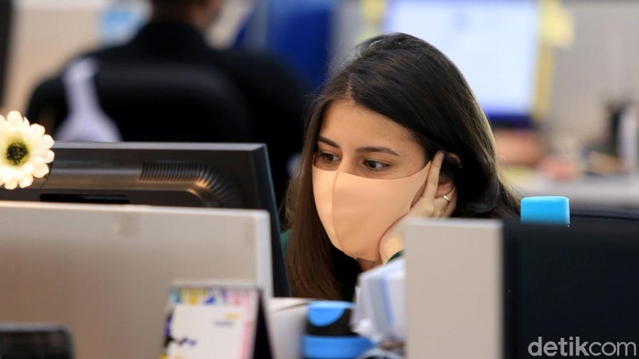 Sekarang Bakal Lebih Sering Kerja di Kantor daripada WFH? Ini Kiat Hemat yang Bisa Kamu Lakukan