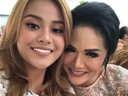 Krisdayanti Tahu Kabar Aurel Akan Nikah dari Ashanty Lewat Telepon