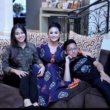 Tidak Rukun dengan Aurel-Azriel, Krisdayanti Merasa Tak Beruntung