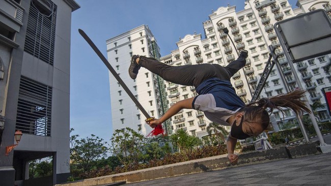FOTO: Latihan Mandiri Atlet Wushu Kala Pandemi Corona