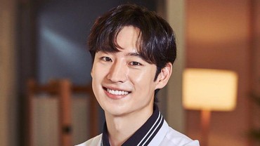 Lee Je Hoon Putuskan Hengkang dari Saram Entertainment setelah 12 Tahun
