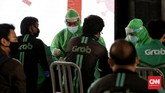 Rapid Test gratisdi terowongan kendal Rapid Test gratis untuk masyarakat DKI Jakarta di terowongan Kendal, Jakarta Pusat. Senin (8/6/2020). Rapit test ini diadakan oleh petugas medis dari warna warni media dan home care yang merupakan bagian dari gugus tugas BNPB. CNN Indonesia/Andry Novelino
