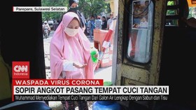 VIDEO: Sopir Angkot Pasang Tempat Cuci Tangan di Mobil
