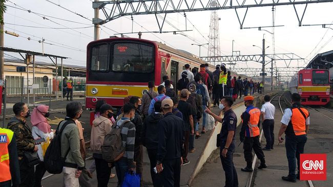 Muterline Tambah 5 Perjalanan Krl Mulai 1 Agustus Muterline Tambah 5 Perjalanan Krl Mulai 1 Agustus