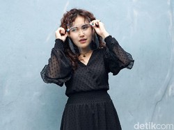 Didi Riyadi Beri Kejutan Ulang Tahun untuk Ayu Ting Ting