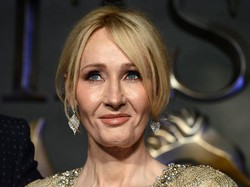 JK Rowling Posting Teaser Novel Cormoran Strike, Fans Heboh