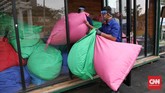 Kawasan kuliner dan kreatif Thamrin 10 Kawasan kuliner dan kreatif Thamrin 10 seluas 8000 meter persegi yang berada di kawasan Jalan Thamrin, Jakarta ini sempat tutup hampir 3 bulan saat pandemi corona. (CNN Indonesia/ Safir Makki)