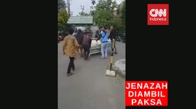 VIDEO: Aksi Keluarga Jemput Paksa Jenazah Terjadi Lagi