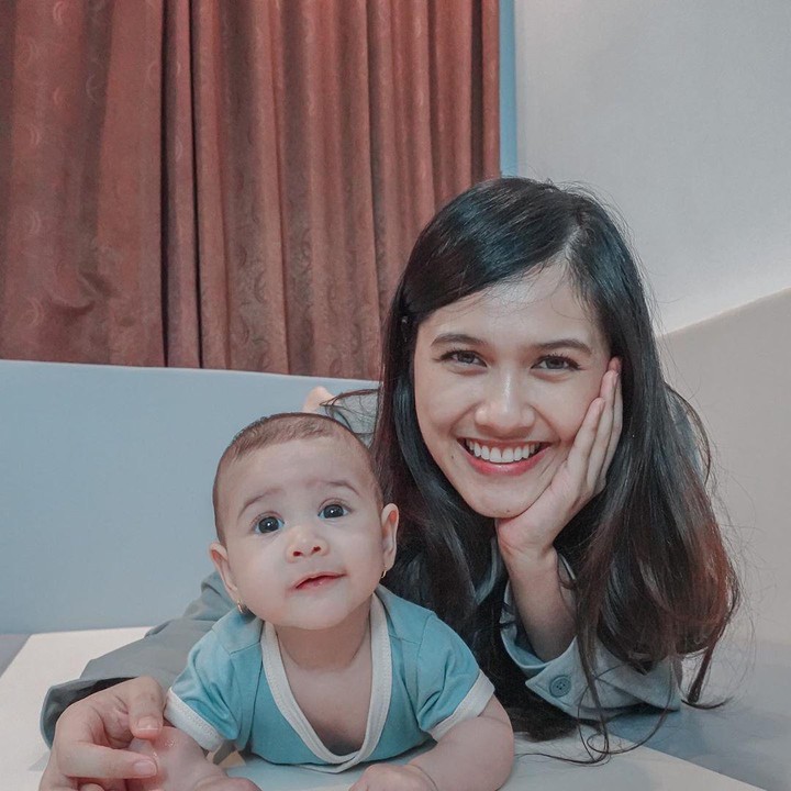 <p>Kita doakan semoga Annasya dan Bunda Annissa Soebandono sehat selalu ya. (Foto: Instagram @annissanns)</p>