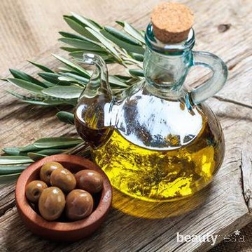 img-title Bukan Hanya Untuk Masakan, Simak 5 Manfaat Minyak Zaitun Bagi Kecantikan