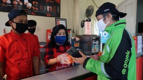 Pandemi, 100 Ribu UMKM Migrasi ke Bisnis Online Bersama Gojek