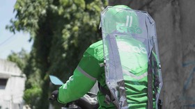 Kisah Driver Grab Pakai Protector saat Narik: Mirip Gatotkaca