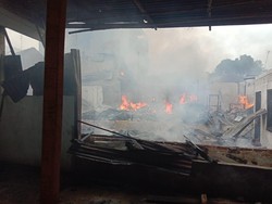 Kebakaran di Kawasan Pasar Meranti Medan, Rumah-Kios Ludes Terbakar
