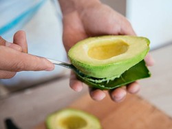 5 Kulit Buah Ini Bisa Dimanfaatkan Untuk Perawatan Kulit dan Manisan
