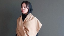 Kenakan Kerudung, Nikita Willy Tak Peduli Komentar Orang
