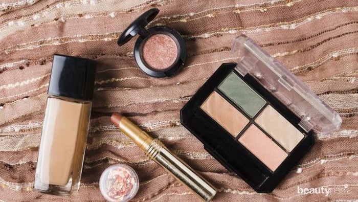 Tetap Cantik Tanpa Foundation, Ini 5 Tips Makeup Minimalis untuk Kulit Berjerawat