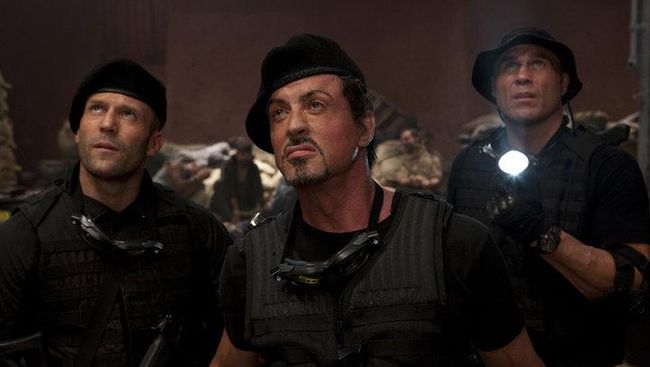 Bioskop Trans TV malam ini, Rabu (14/4), akan menayangkan The Expendables 2 (2012) pada pukul 21.30 WIB.